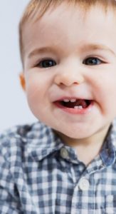 Зубы у детей: когда бить тревогу