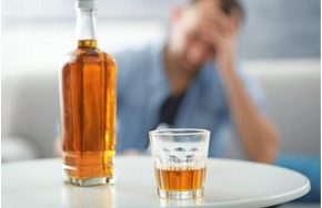 Подшивка и кодирование от алкоголизма: как это работает и о чём обычно не рассказывают